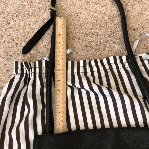 Henri Bendel soft leather bag - Picture 7 of 8